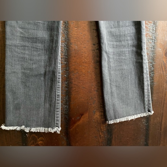 Free People soft wash grey raw hem cropped jeans size 24 EC - Picture 6 of 9